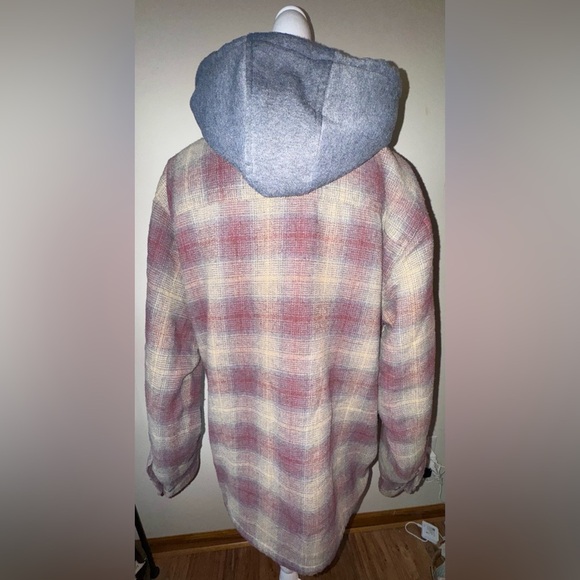 Mountain Ridge Plaid Hooded Jacket. Size Medium. GUC - Picture 6 of 12